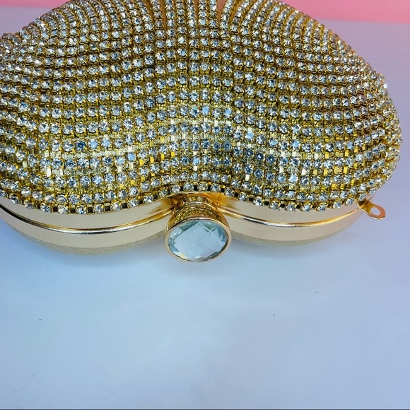 NEW TRENDY GOLD FRINGE RHINESTONE HEART CLUTCH HANDBAG GOLD CHAIN STRAP - Picture 5 of 6